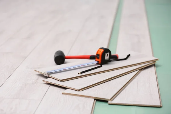 Laminate installing equipment — Stock Photo, Image