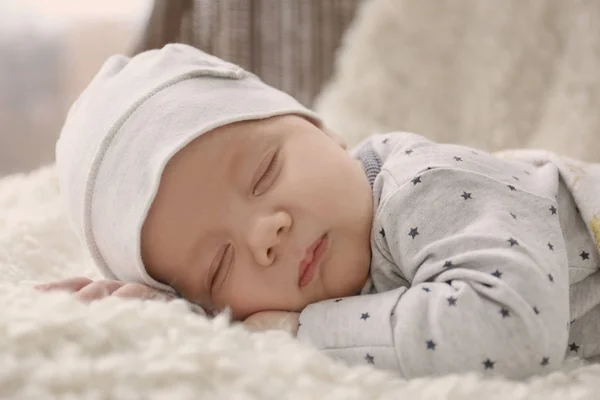 Lindo durmiendo bebé — Foto de Stock