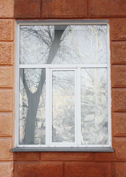 Moderne kunststof venster — Stockfoto