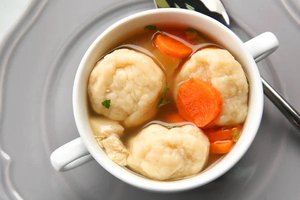 Soppa gryta med kyckling och dumplings — Stockfoto