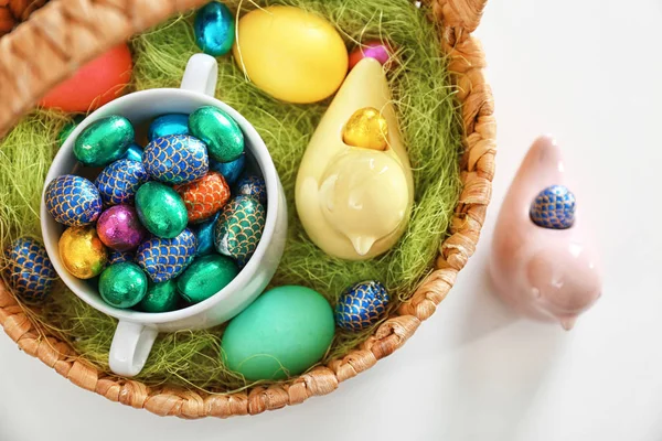 Colorful easter basket — Stock Photo, Image