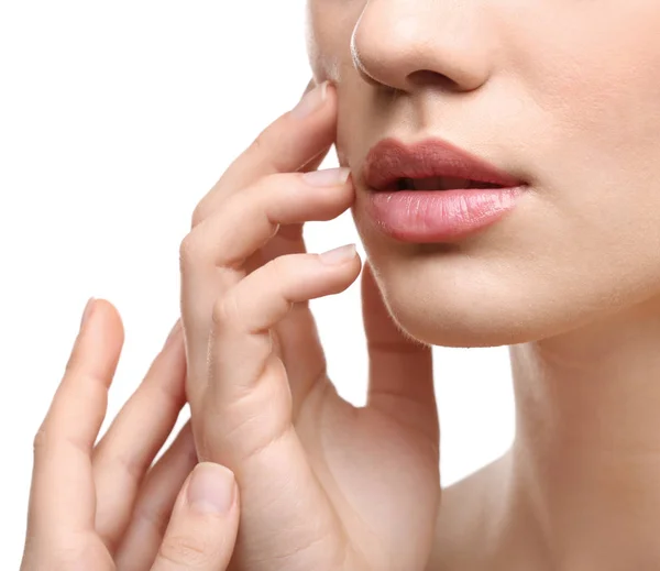 Rostro de mujer joven sobre fondo blanco — Foto de Stock