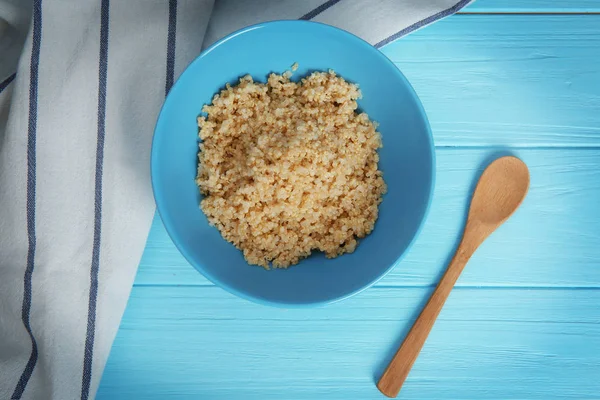 Klíčící organické bílé quinoa zrna — Stock fotografie