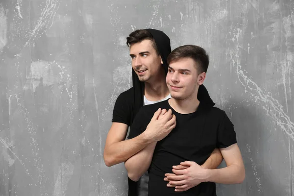 Ευτυχισμένο γκέι ζευγάρι — Φωτογραφία Αρχείου