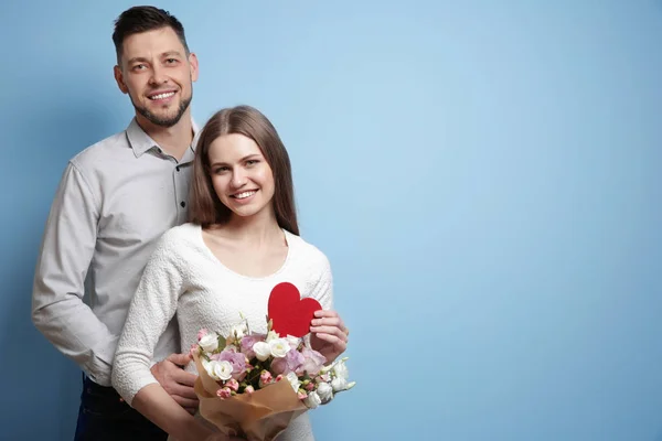 Feliz pareja joven —  Fotos de Stock