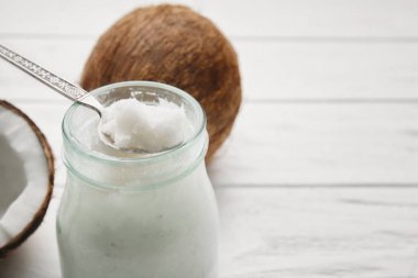 Kaşık Hindistan cevizi yağı ve Cam Kavanoz 