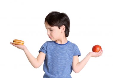 Şirin küçük çocuk. 