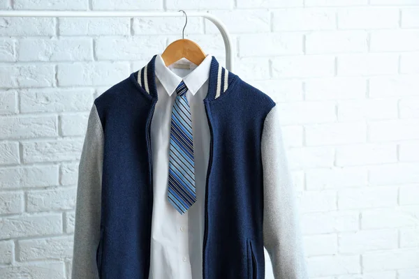 Uniforme Escolar Adolescente Percha — Foto de Stock