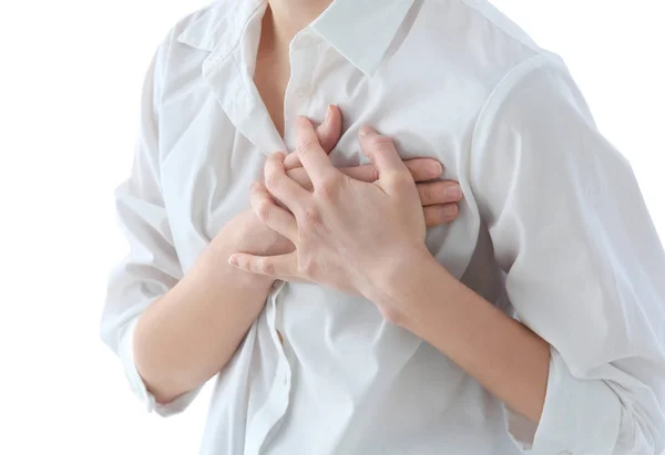 Vrouw lijden aan pijn op de borst — Stockfoto