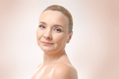 Olgun kadın portresi 