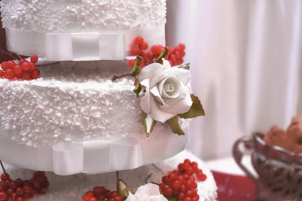 Lahodný svatební dort — Stock fotografie