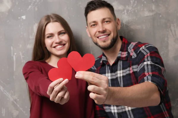 Heureux jeune couple — Photo