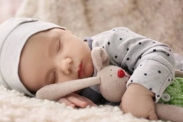 Bebê adormecido bonito — Fotografia de Stock