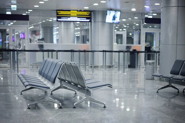 Καθίσματα στο σύγχρονο Αεροδρόμιο — Φωτογραφία Αρχείου