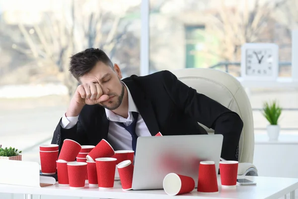 Trött affärsman — Stockfoto