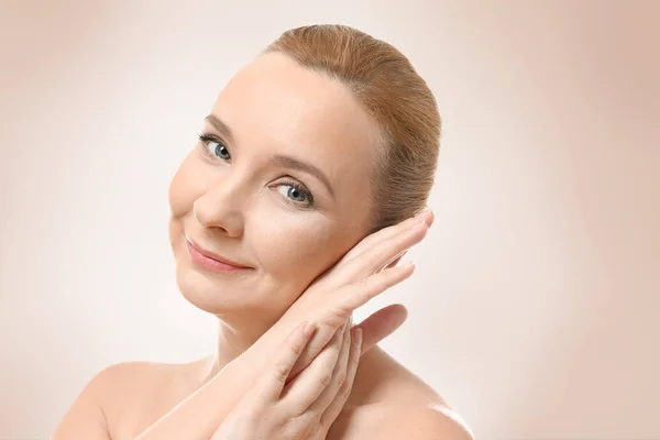 Retrato de mujer madura — Foto de Stock