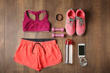 Spor giyim ve malzemeleri 