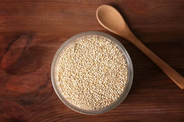 Skleněná dóza s quinoa semena — Stock fotografie