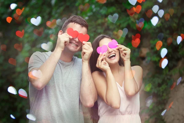 Bonito jovem casal — Fotografia de Stock