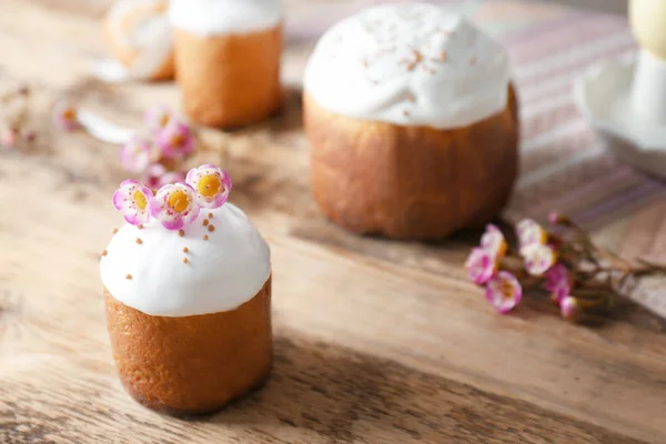 Easter cakes on table — Stock Photo, Image