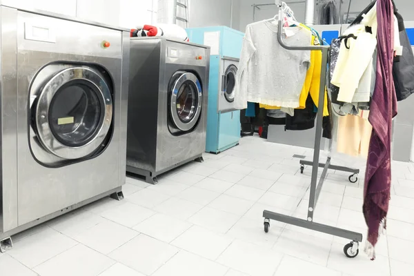 Modern dry-cleaning interior — Stock Photo, Image