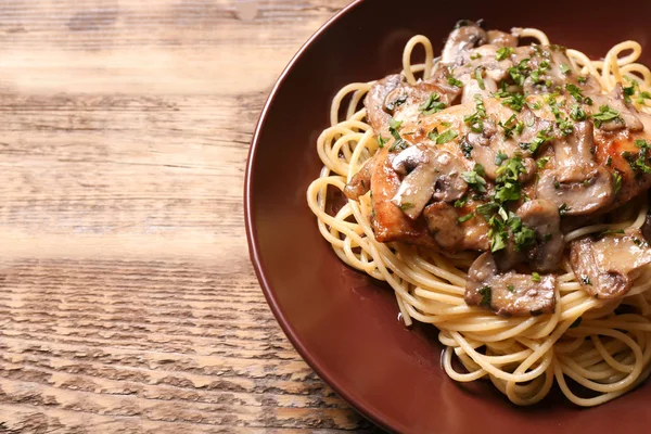 Lezzetli marsala tavuk 