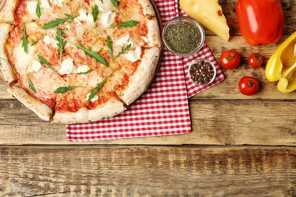 Fresh pizza Four Cheese with ingredients — Stock Photo, Image