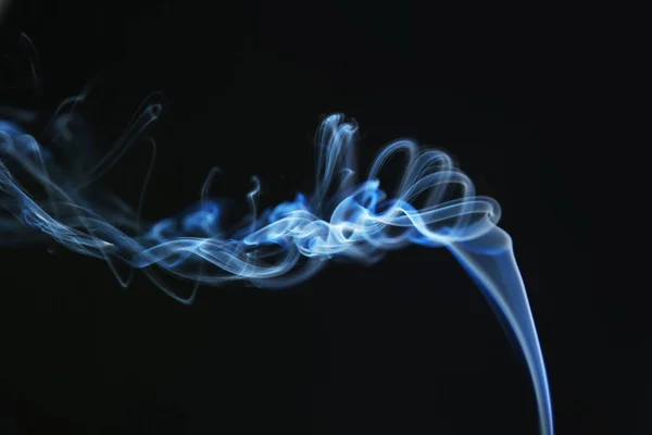 Вереницы белого дыма — стоковое фото