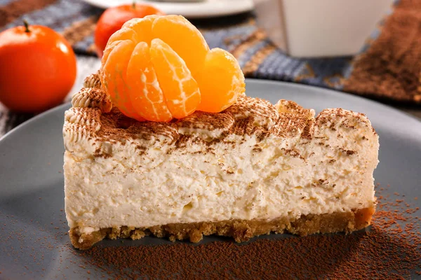 Piece of delicious cheesecake — Stock Photo, Image