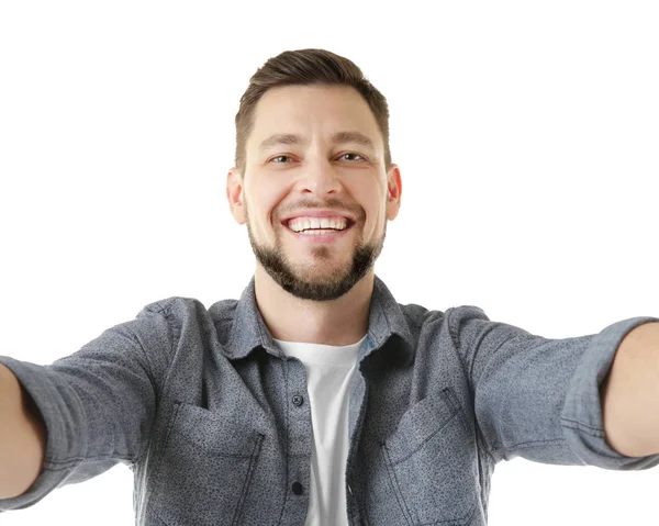 Genç adam alarak selfie 