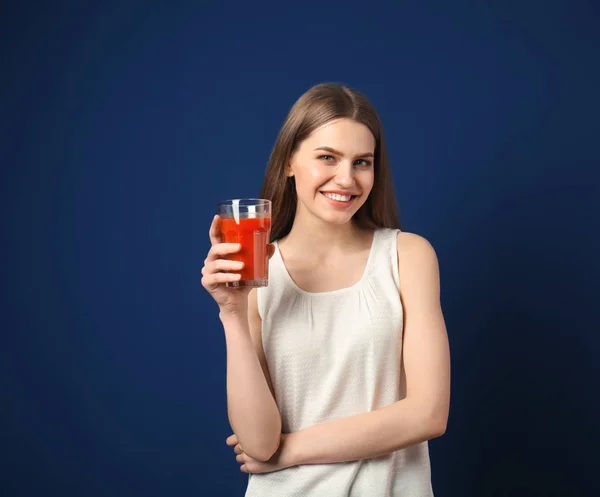 Woman with glass of fresh juice — Stock Photo, Image