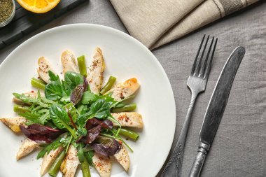 Tavuk lezzetli akşam yemeği