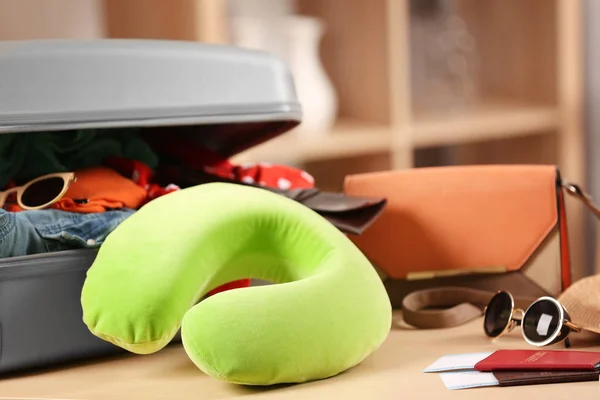 Travel pillow and suitcase — Stock Photo, Image