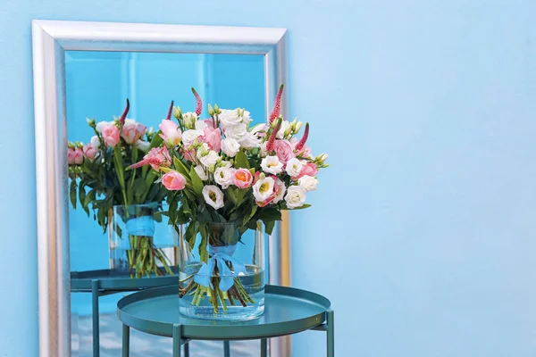 아름 다운 꽃 방 — 스톡 사진