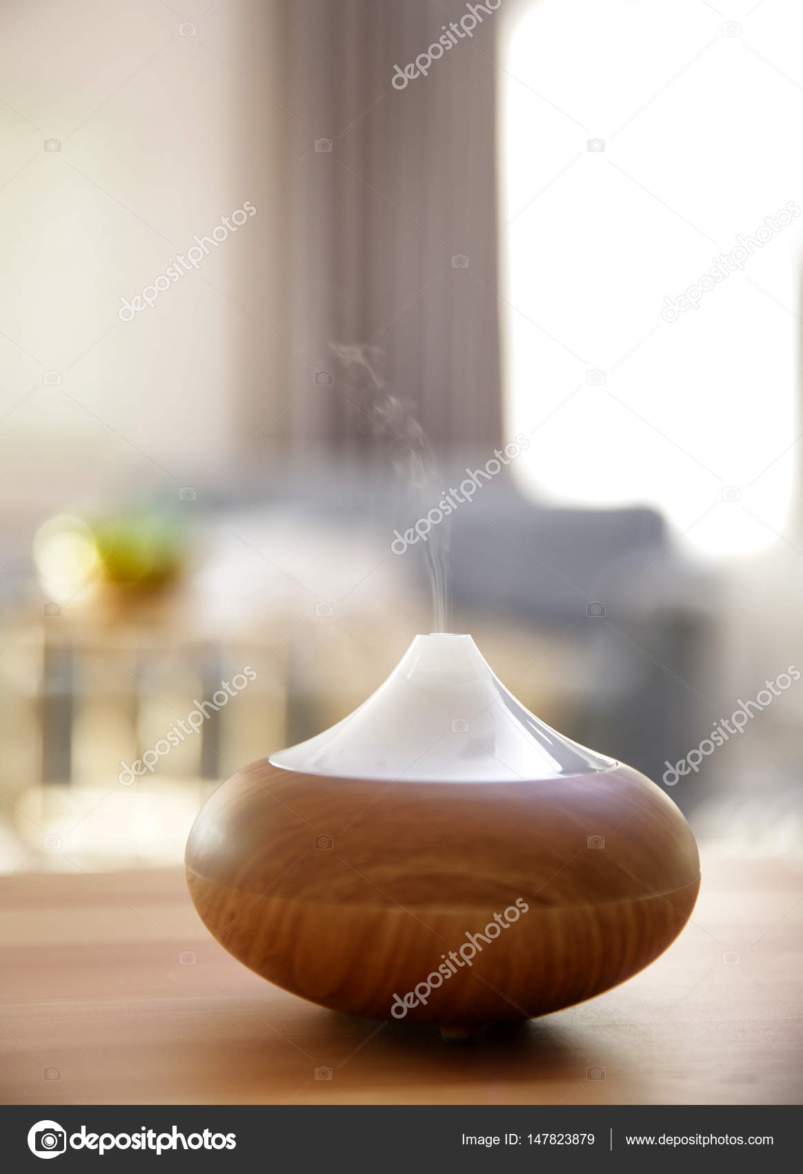 Electric oil diffuser — Stock Photo © belchonock 147823879