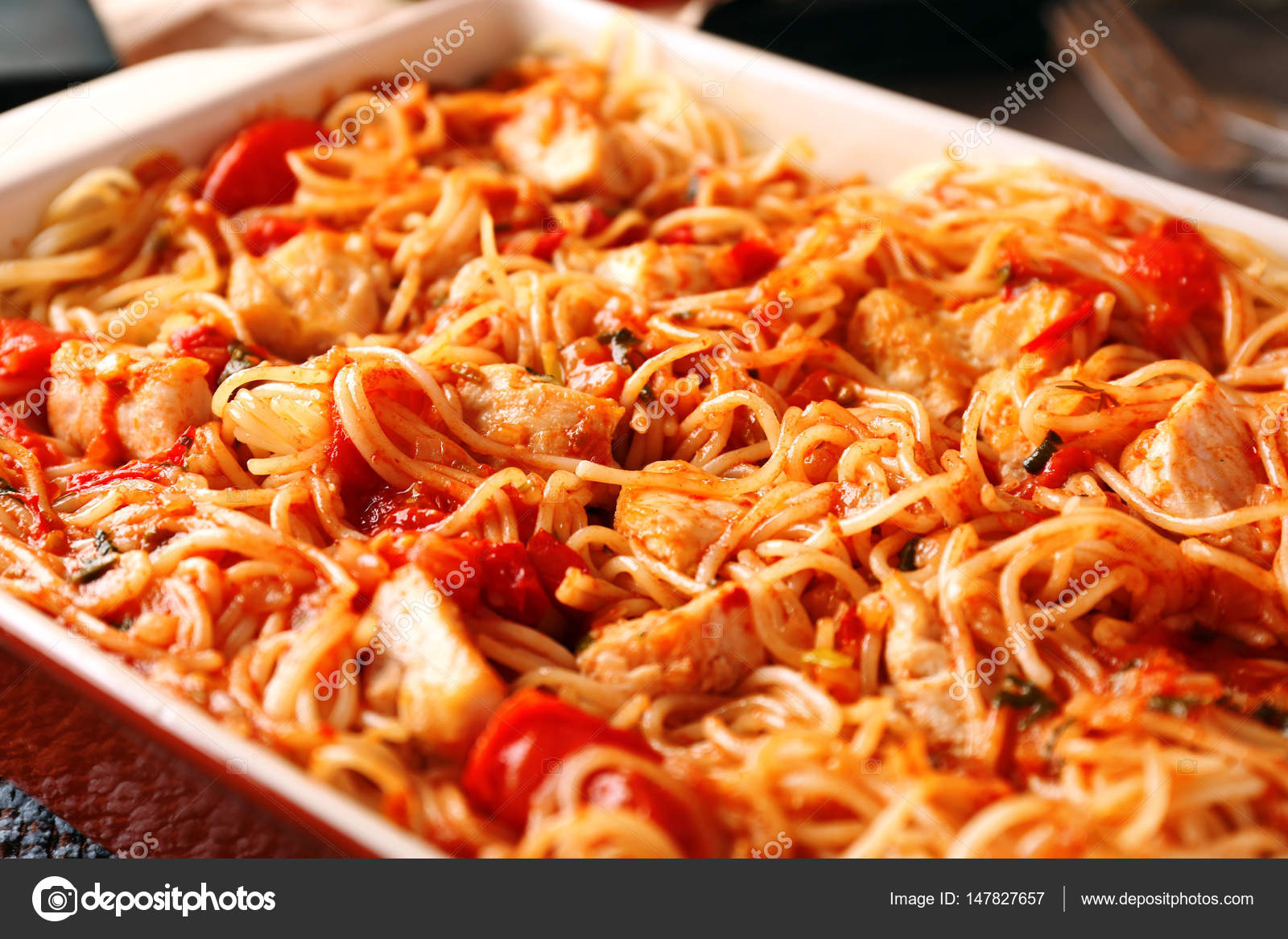 Chicken Spaghetti With Tomato Sauce Stock Photo Image By C Belchonock 147827657