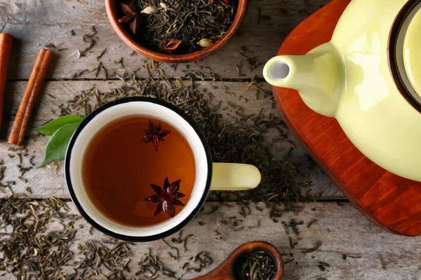 Taza de té aromático — Foto de Stock