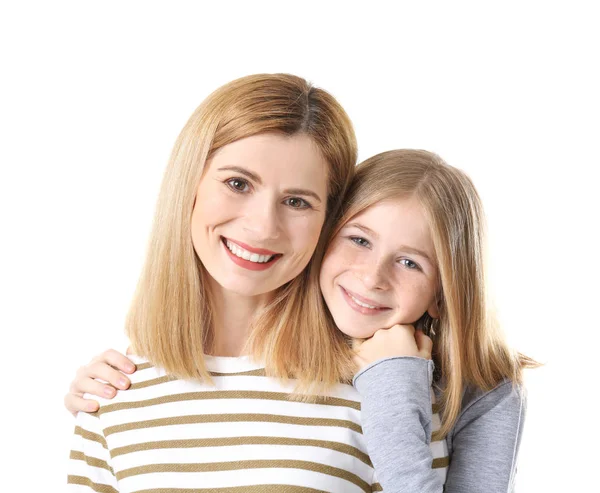 Lycklig mor och dotter på vit bakgrund — Stockfoto