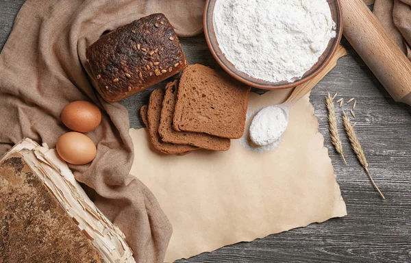 Blanco papier vel en ingrediënten — Stockfoto