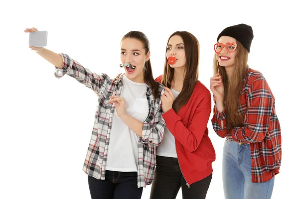 Mujeres jóvenes con decoración de fiesta — Foto de Stock