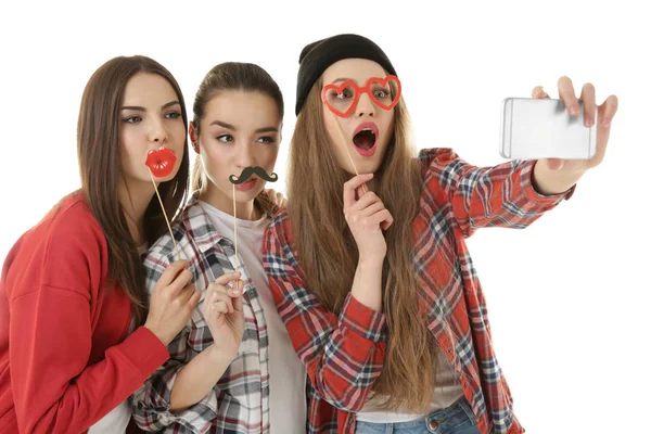 Junge Frauen mit Party-Dekor — Stockfoto