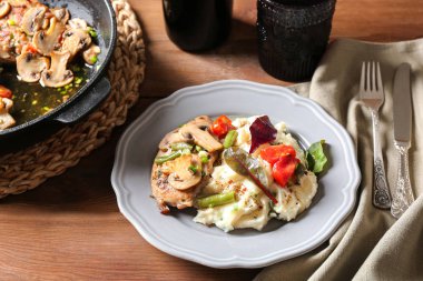 Lezzetli marsala tavuk 