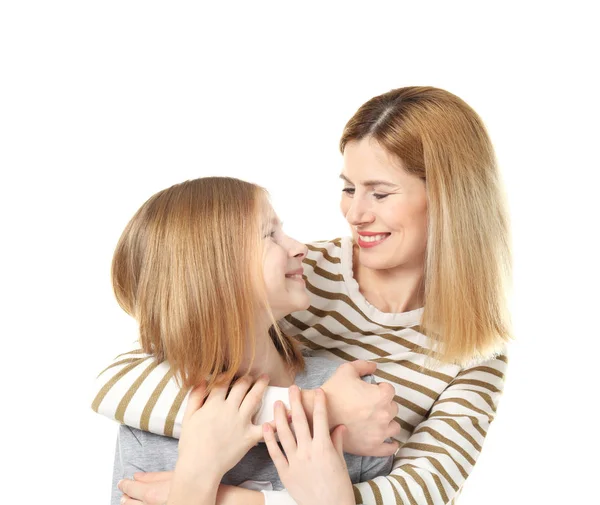 Mãe e filha feliz no fundo branco — Fotografia de Stock