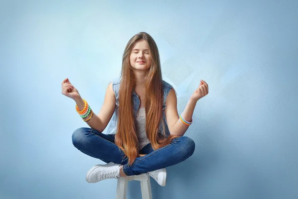 Pretty teenager girl — Stock Photo, Image