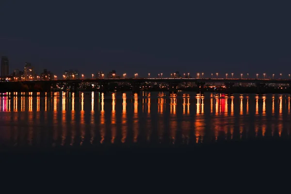 Híd éjszakai fények — Stock Fotó