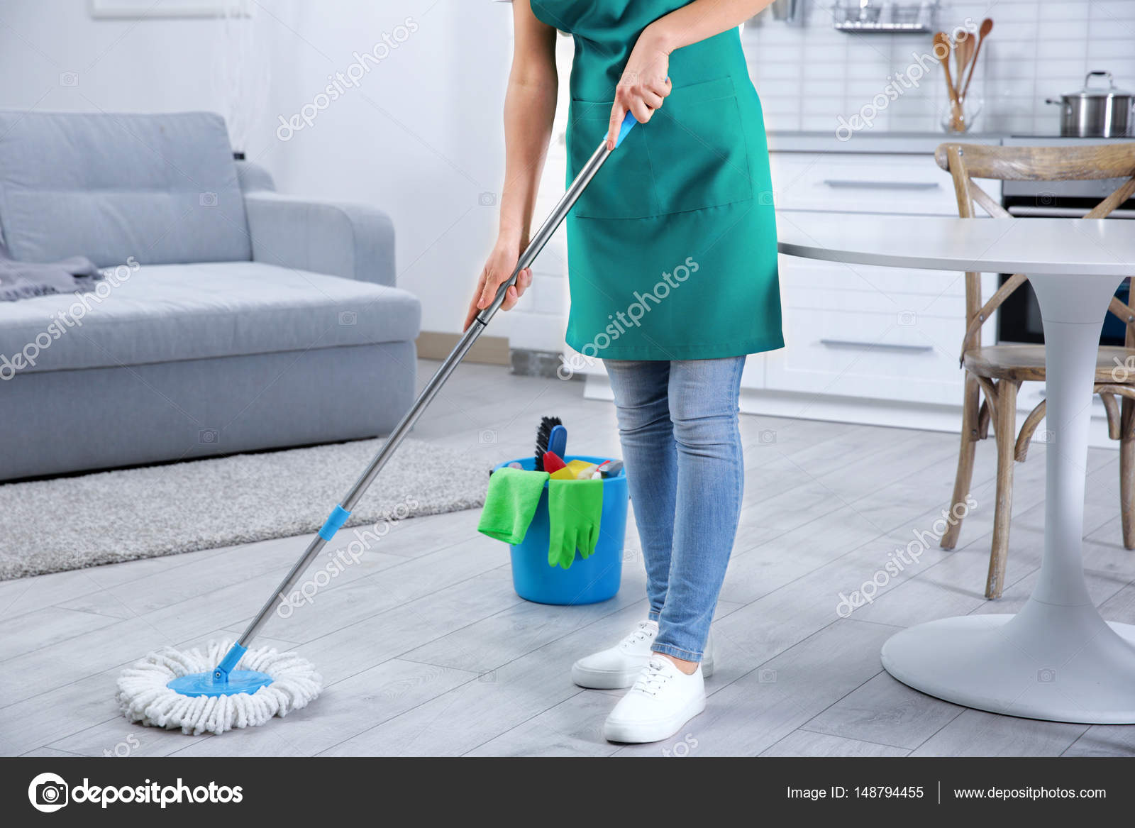 клининг. уборщица как называется по другому. профессия уборщица. профессия техничка. презентация профессия уборщица.