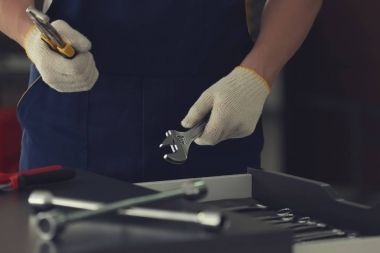 Otomatik mekanik araçları seçme