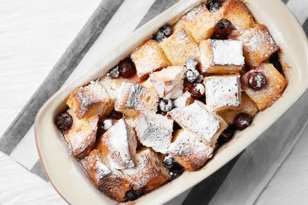 Budín de pan recién horneado — Foto de Stock