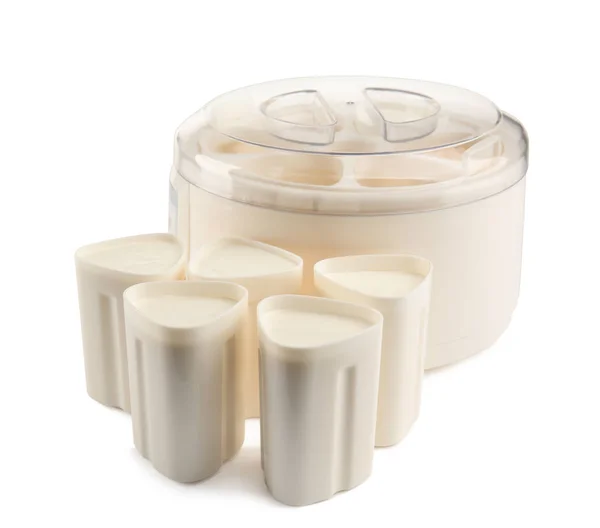 Чашки із сучасними йогурт творець — стокове фото