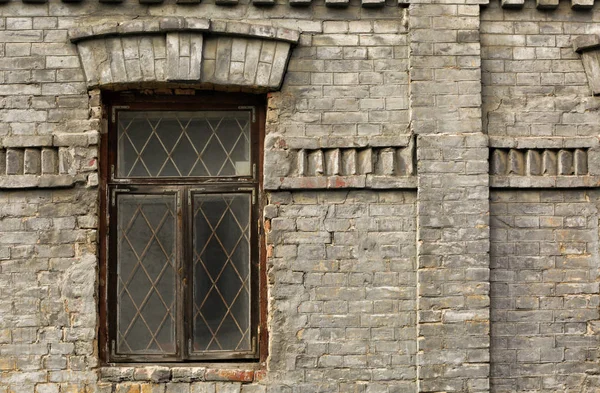 Oude houten venster — Stockfoto